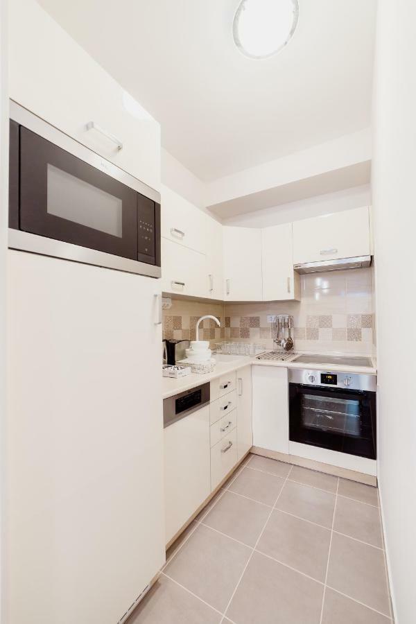 Apartamento Corvin Atrium Promenade *