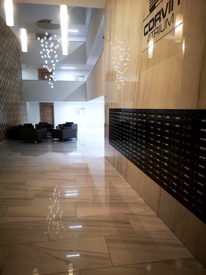 Apartamento Corvin Atrium Promenade *